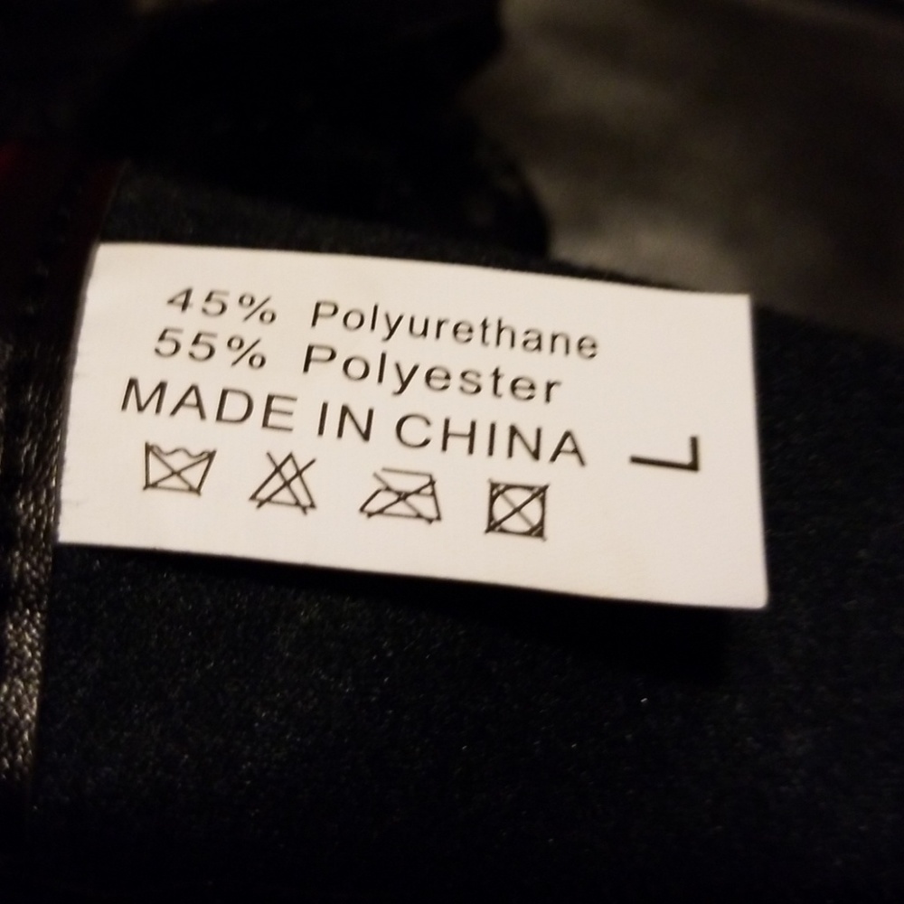 🆕️Black faux leather and lace corset - Picture 6 of 7